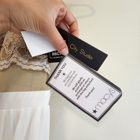 NWT Women's Formal Dress - Picture 3 of 5